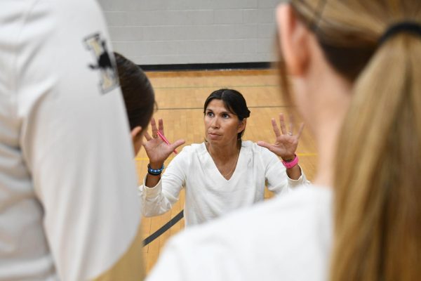 Lady Westerners’ District Opening Game